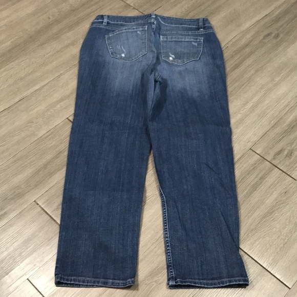 Lane Bryant Straight Leg High Rise Medium Wash Distressed Stretch Jeans size 14S - Picture 2 of 8